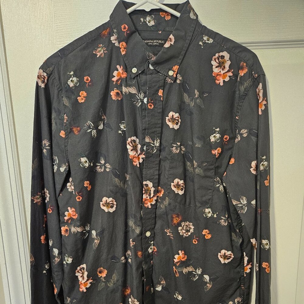 Banana Republic Luxe Poplin untucked slim button down Shirt